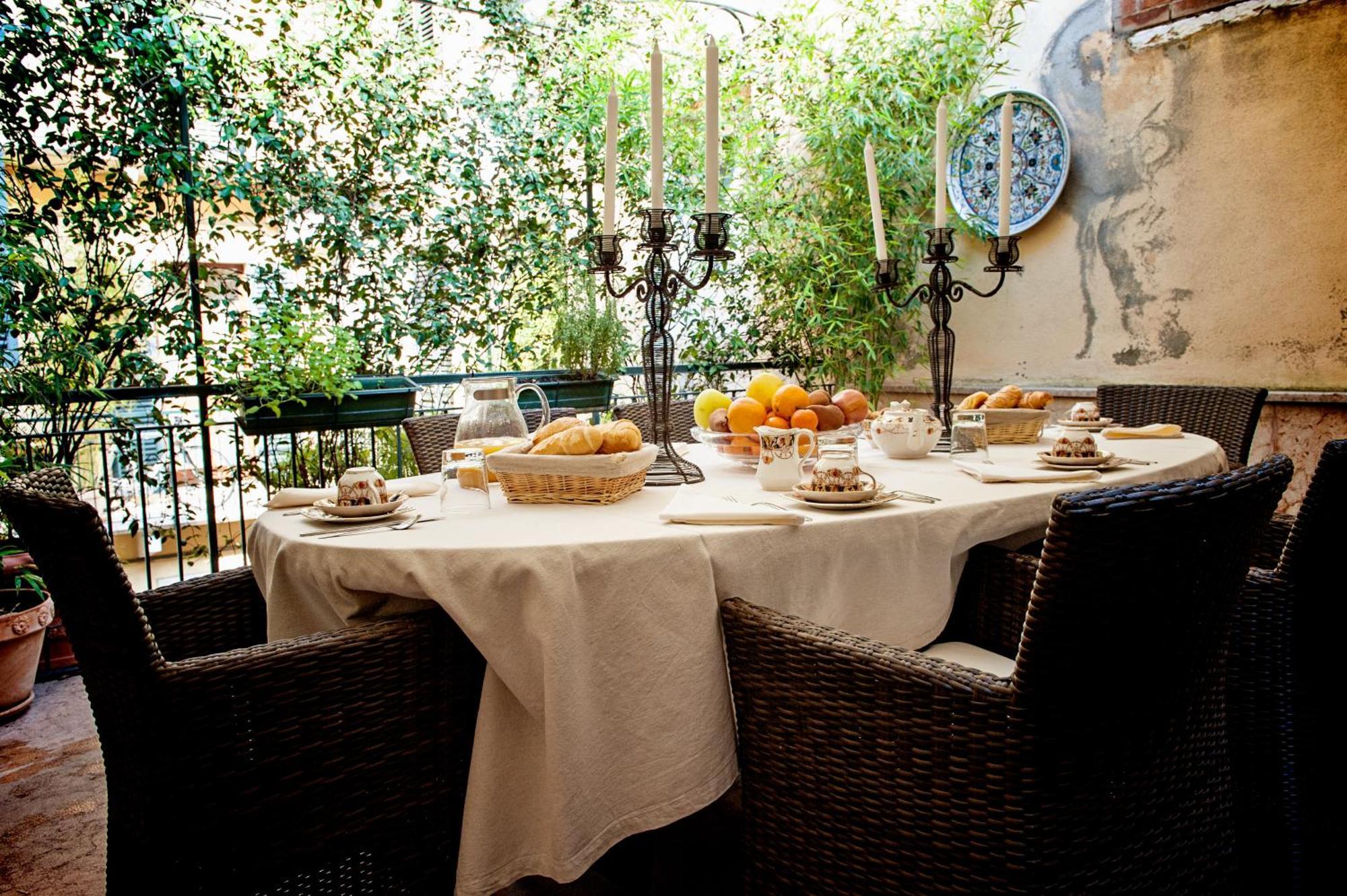 לינה וארוחת בוקר ורונה Residenza Borsari מראה חיצוני תמונה